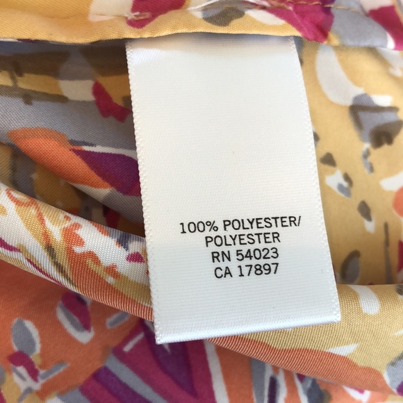 Banana Republic Factory Sleeveless button up - Picture 8 of 8